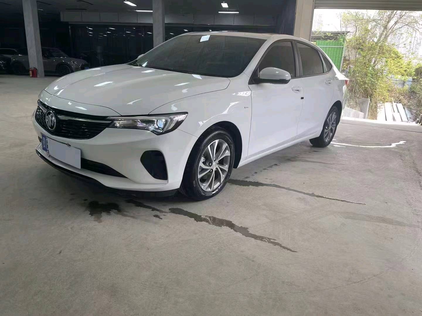 广州22年别克威朗2