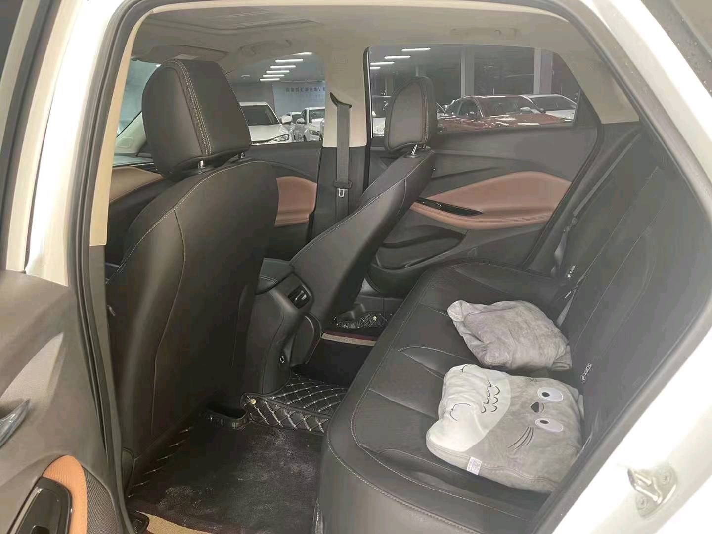 广州22年别克威朗5