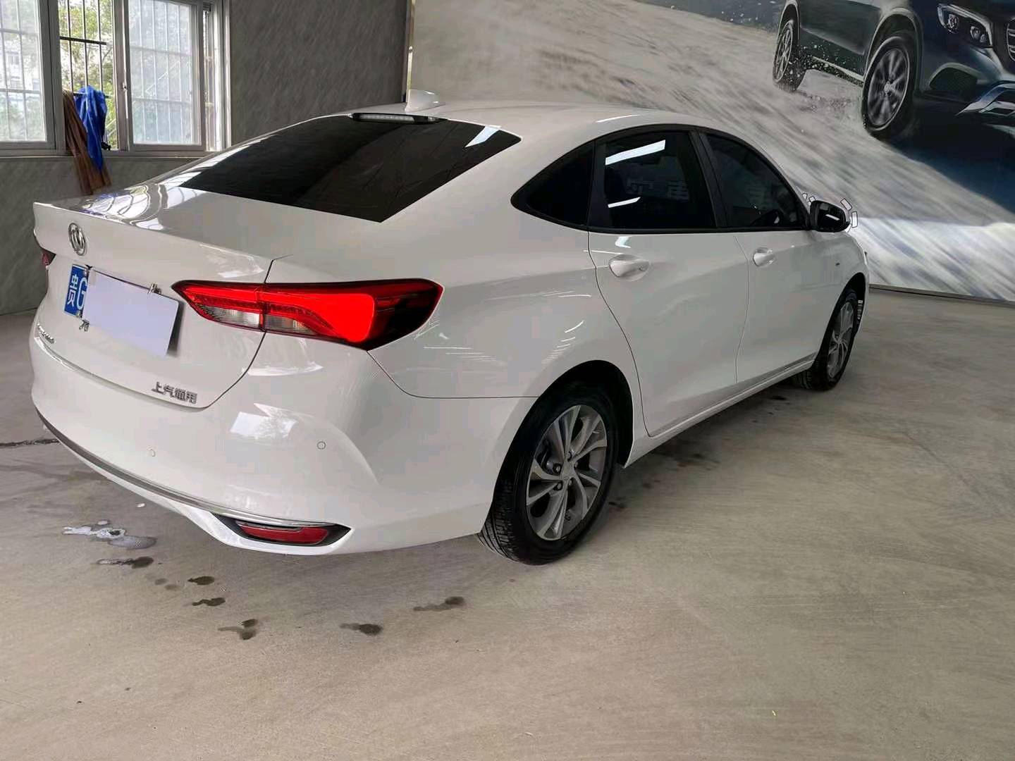 广州22年别克威朗8