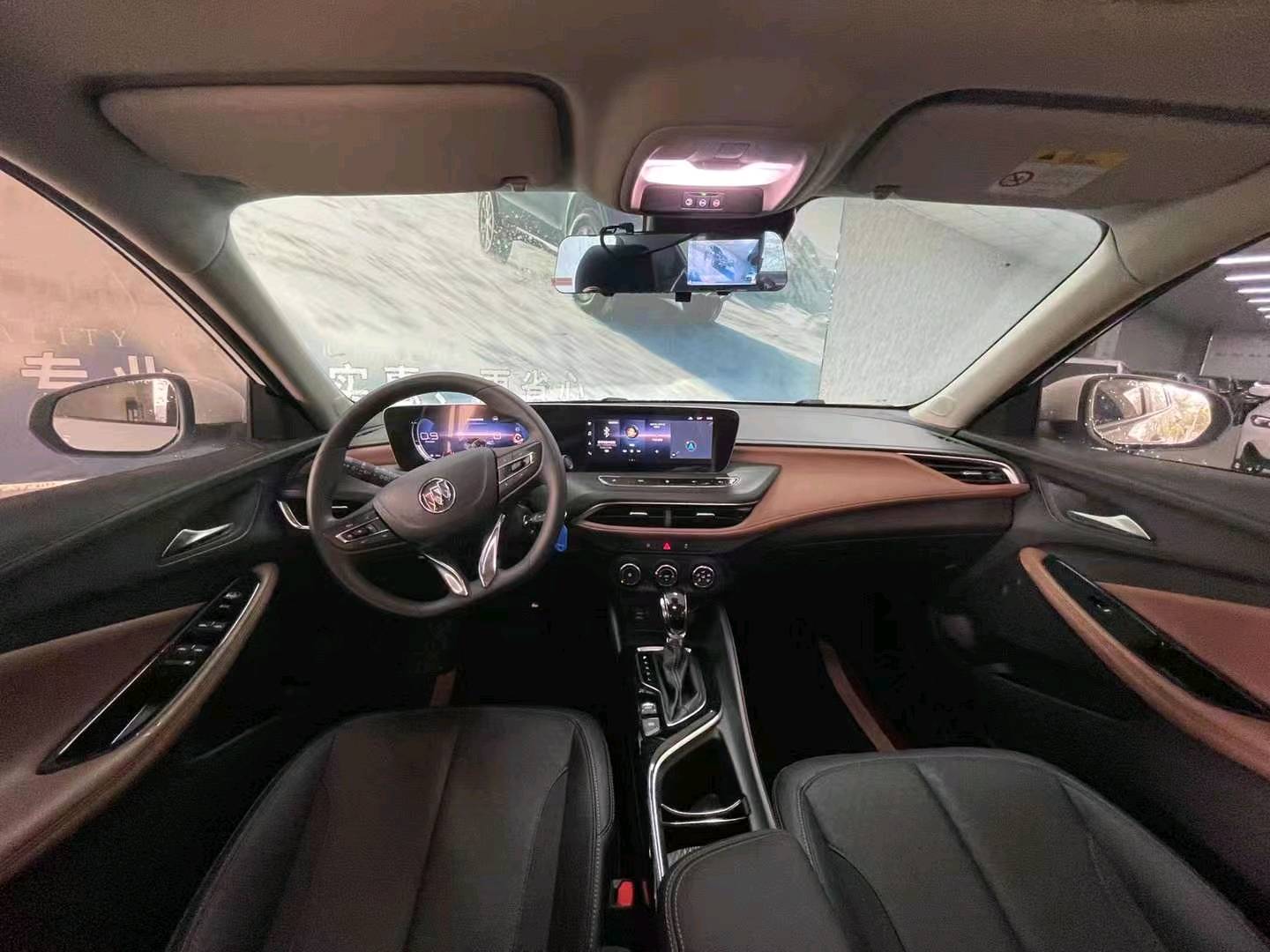 广州22年别克威朗6