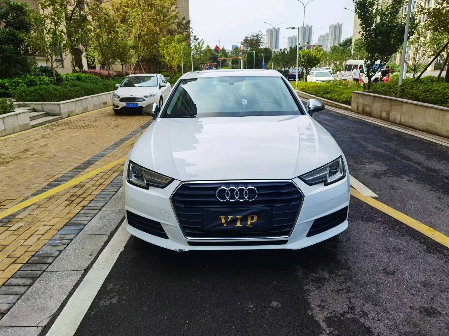 苏州16年奥迪A4L1