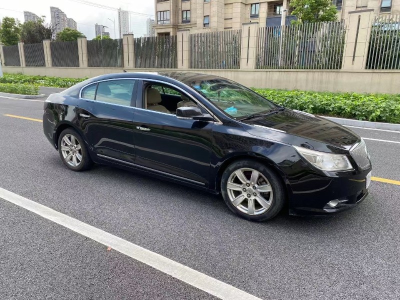 苏州11年别克君越2