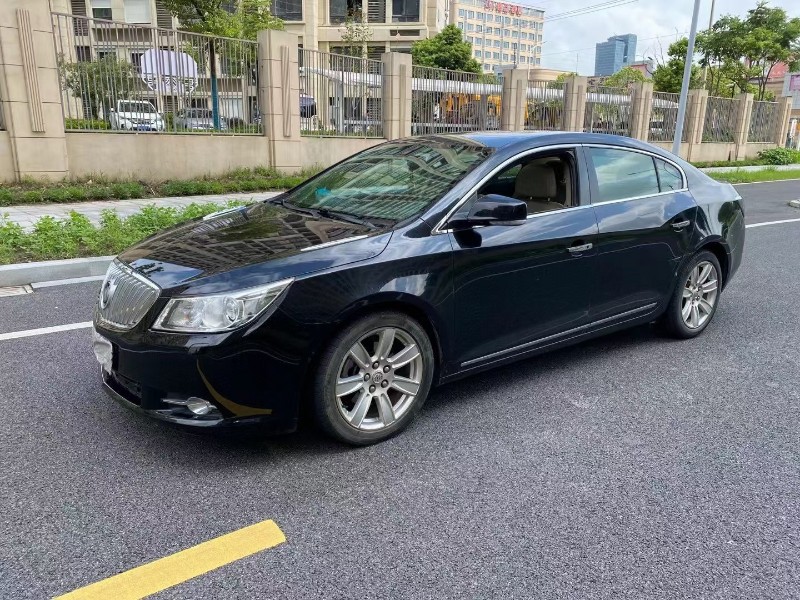 苏州11年别克君越3