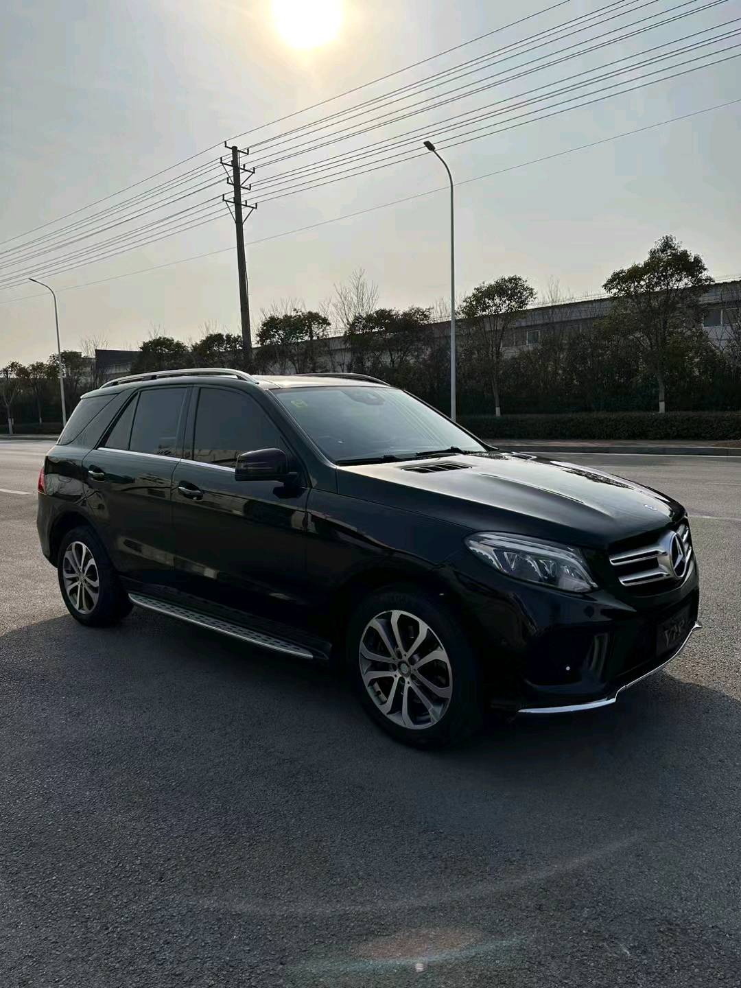 青岛16年奔驰GLE3