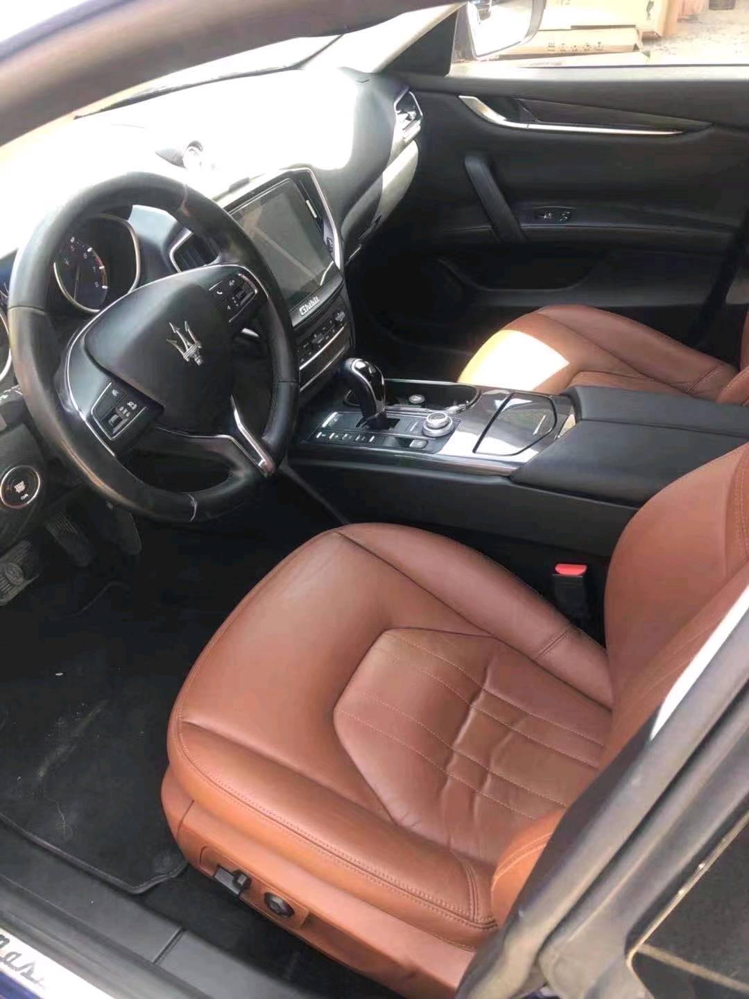 济宁17年玛莎拉蒂Ghibli3