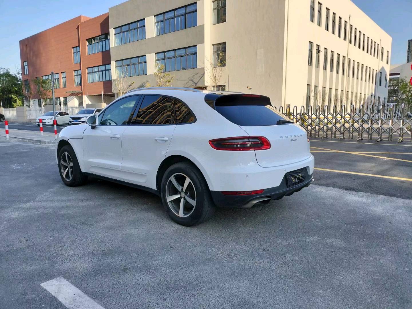 苏州15年保时捷Macan9
