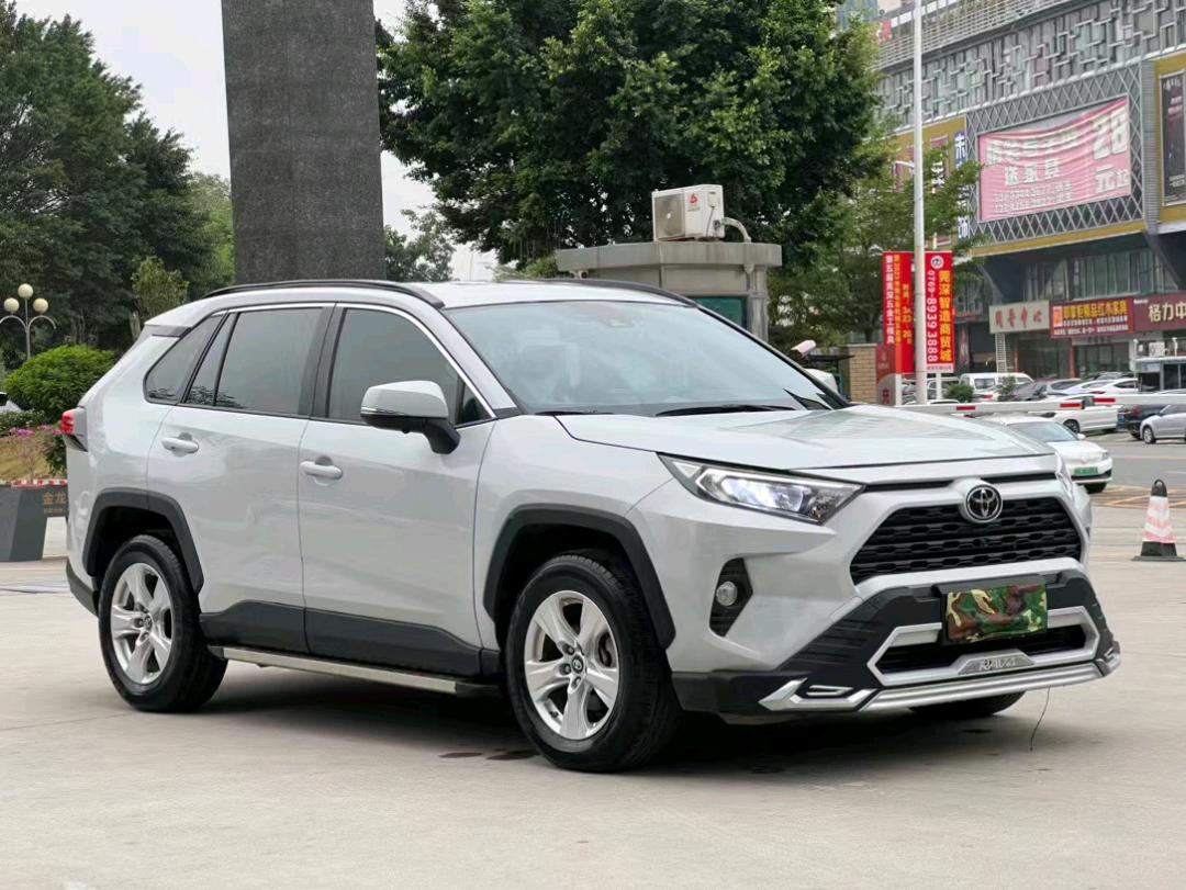 东莞20年丰田RAV42