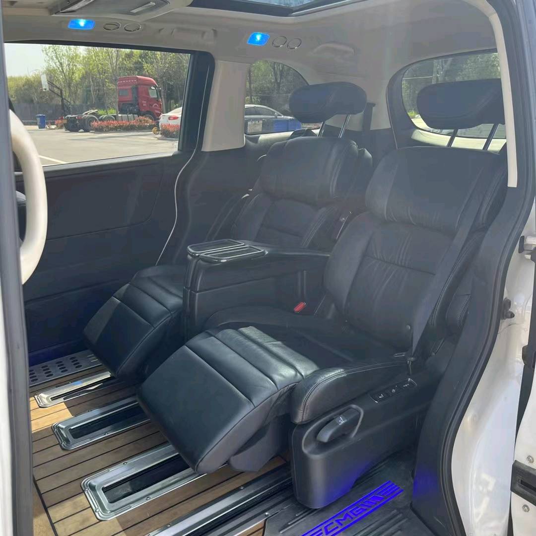 济南18年本田艾力绅8