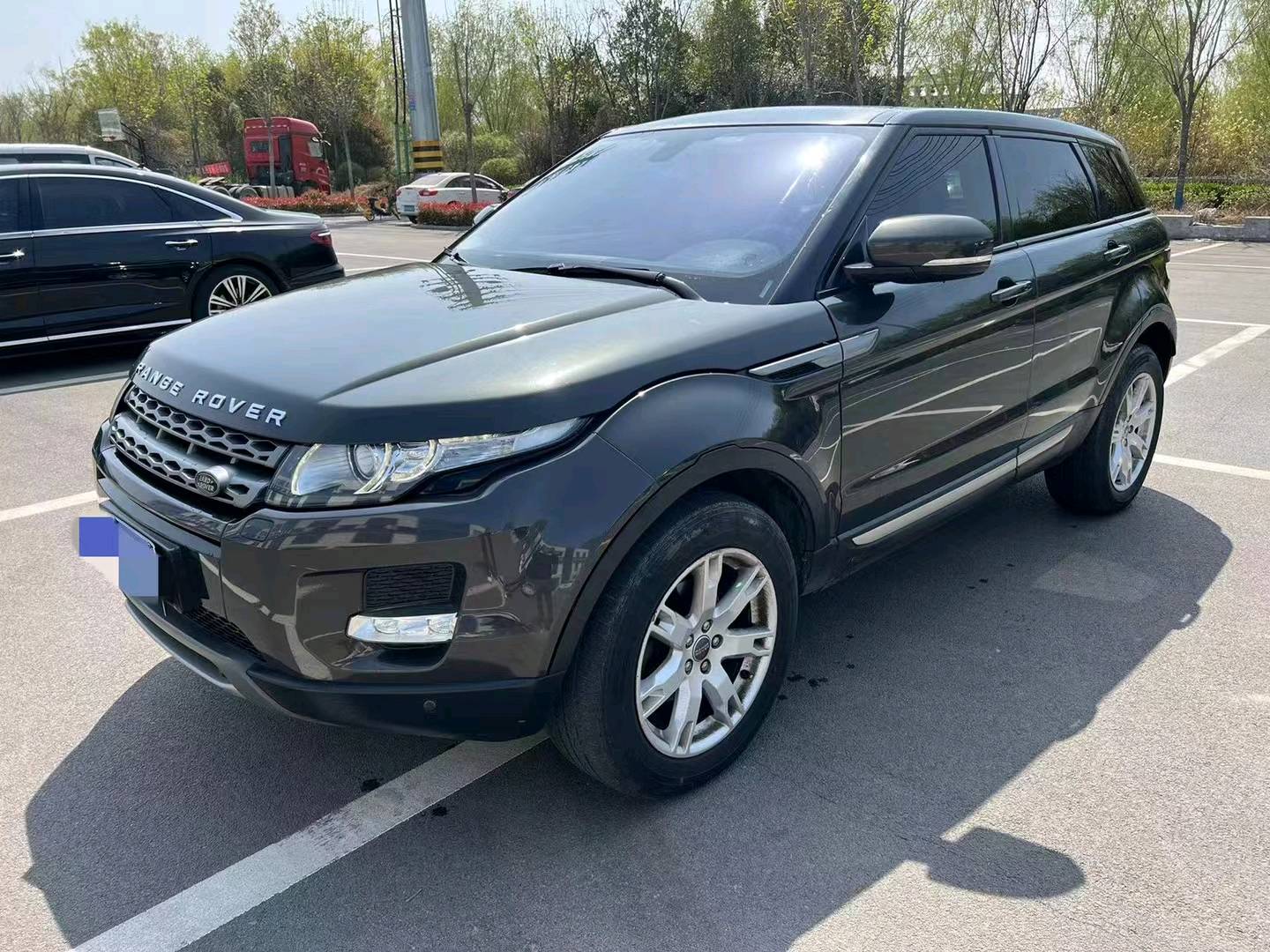 济宁14年路虎极光3