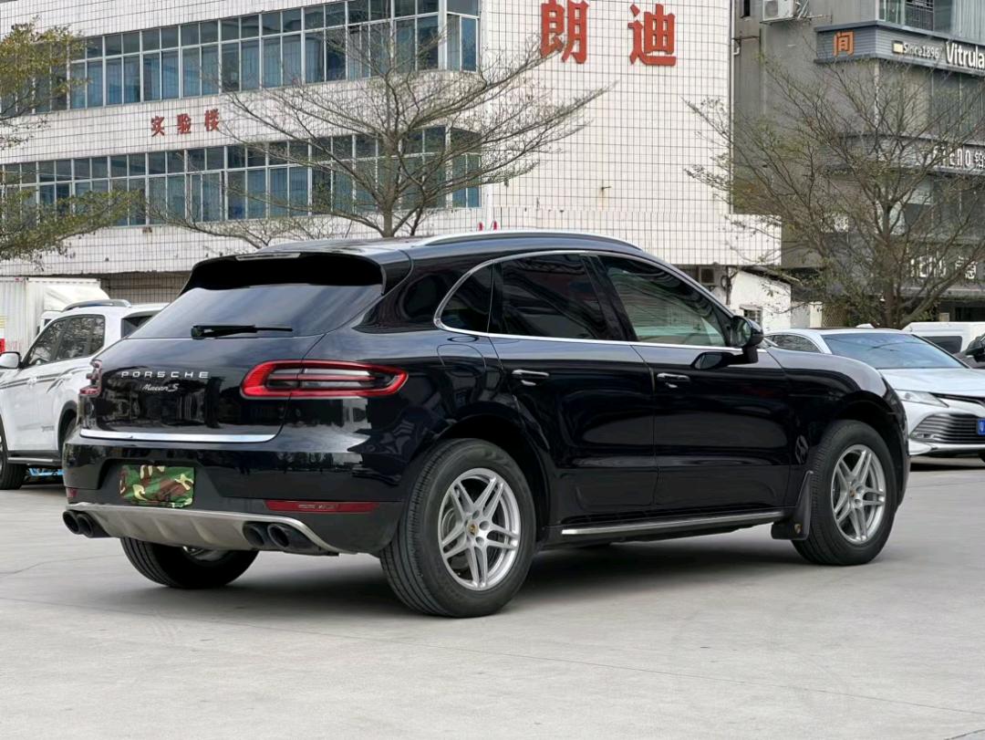 东莞17年保时捷Macan8
