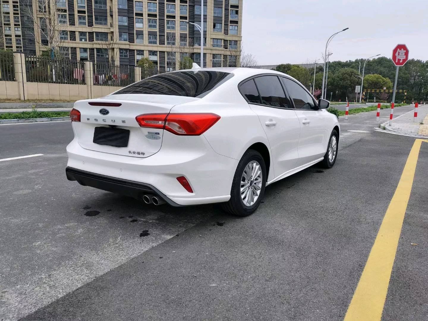 苏州20年福特福克斯9