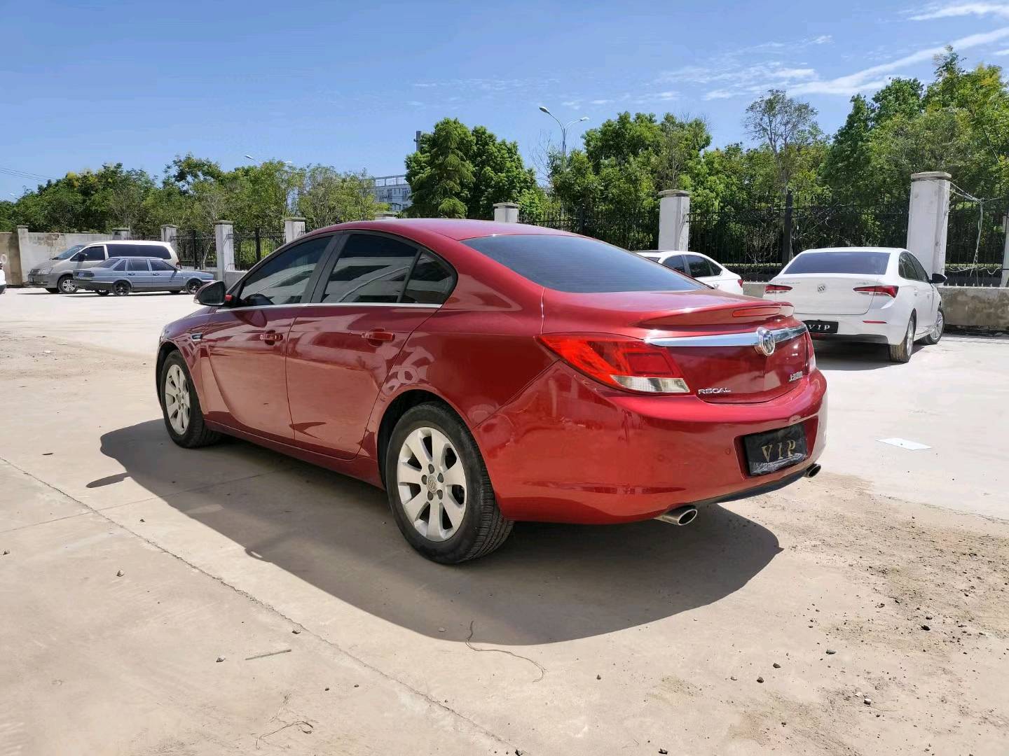 苏州13年别克君威7