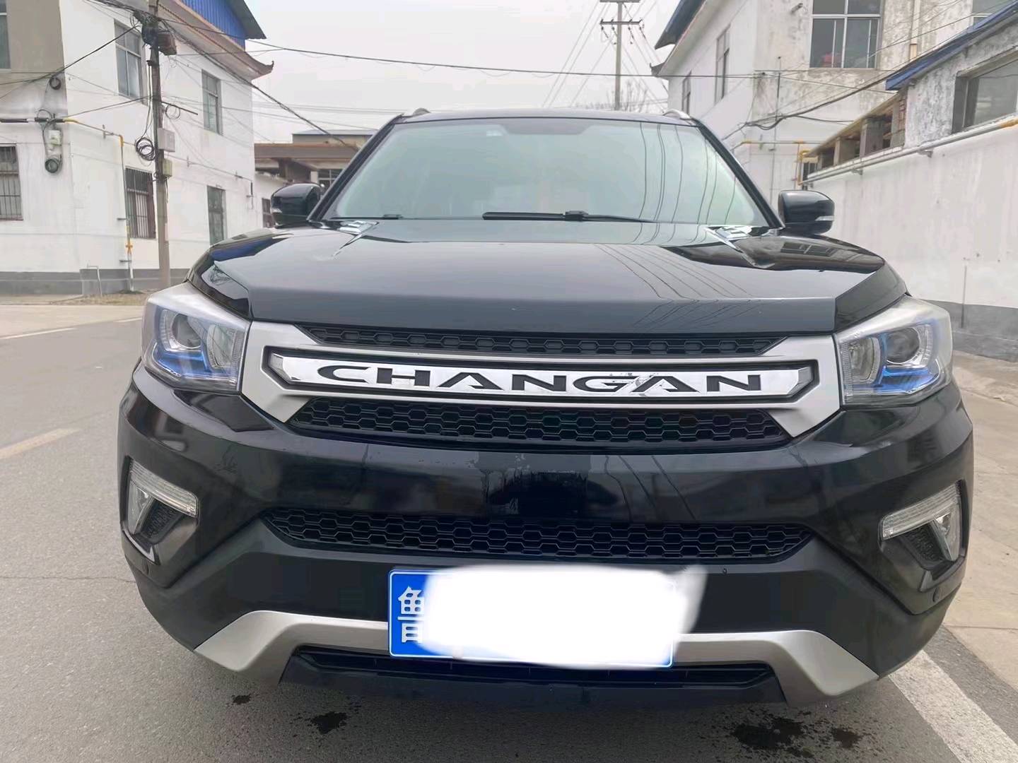 青岛17年长安汽车CS751