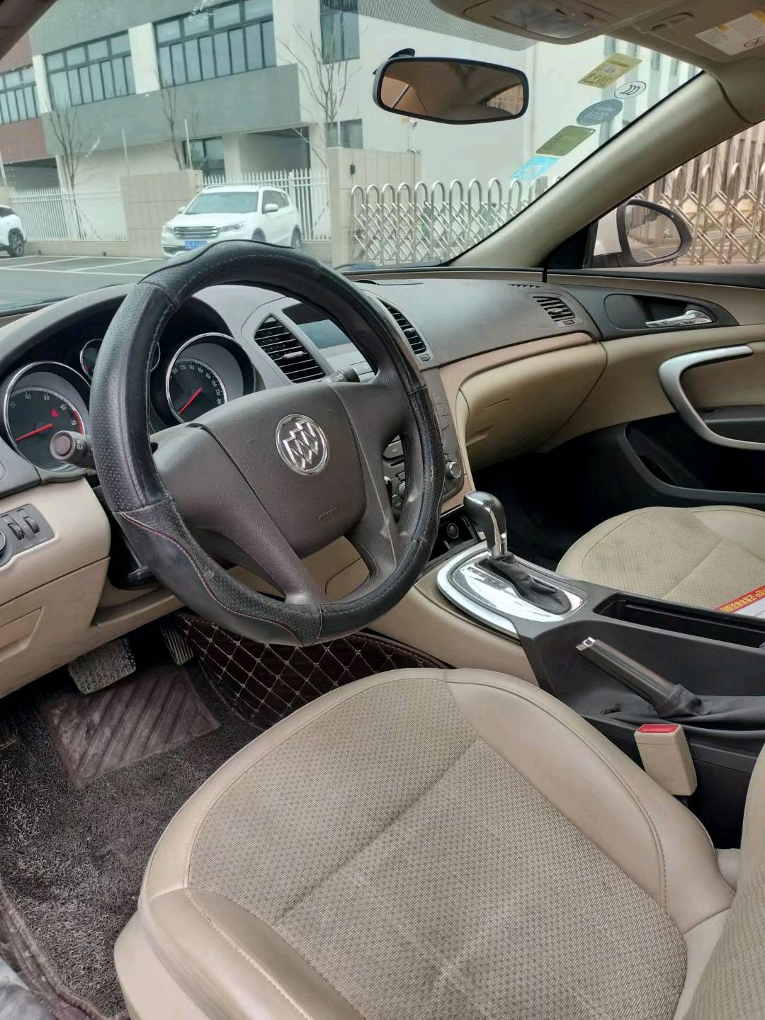 苏州13年别克君威5