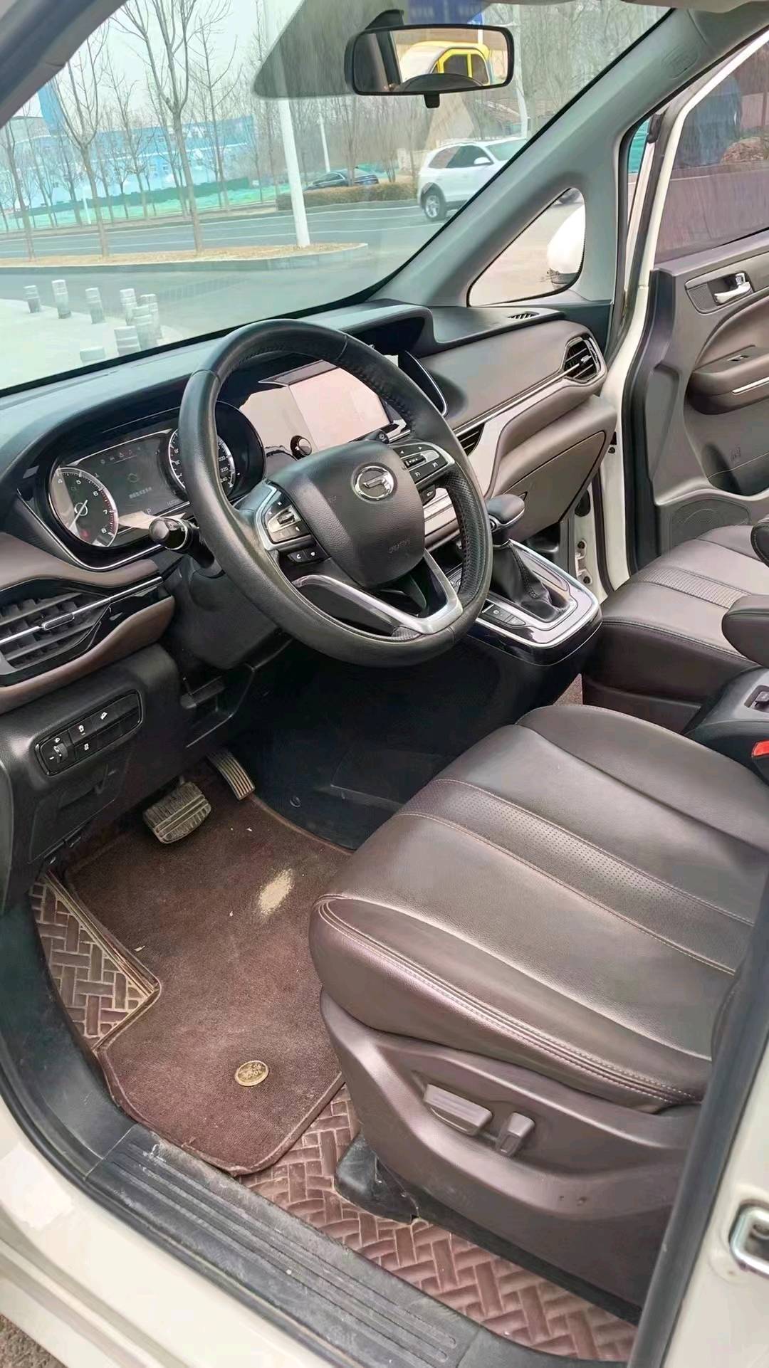 廊坊20年传祺M64