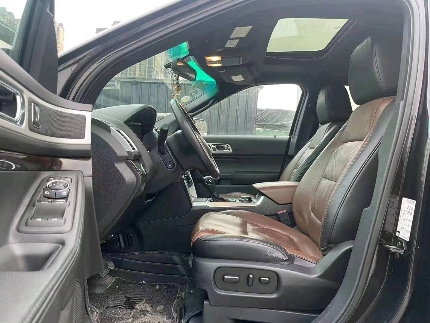 宜昌14年福特探索者3