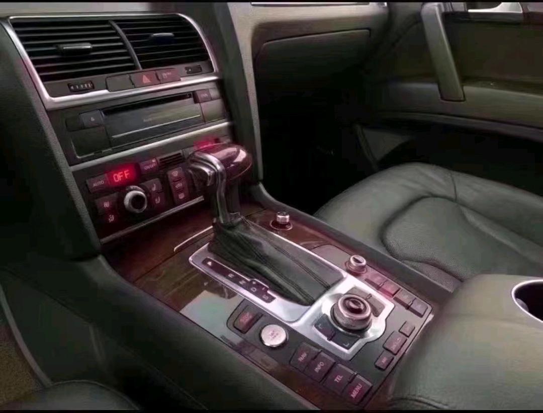 济南15年奥迪Q76