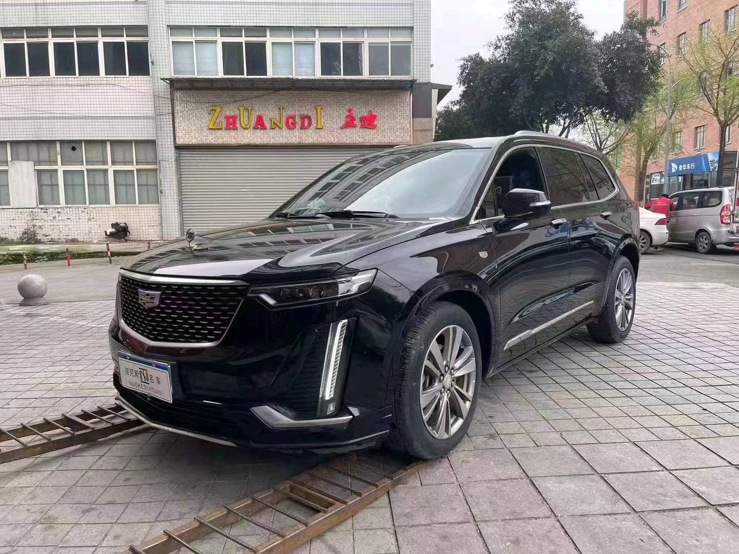重庆20年凯迪拉克XT62