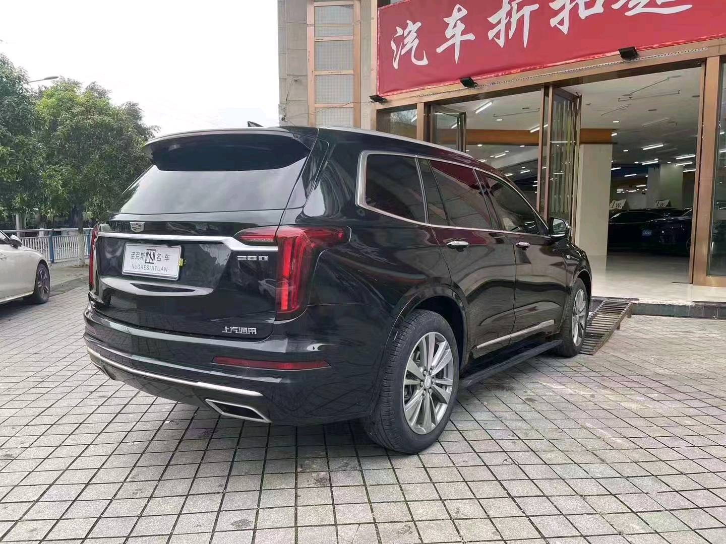 重庆20年凯迪拉克XT65