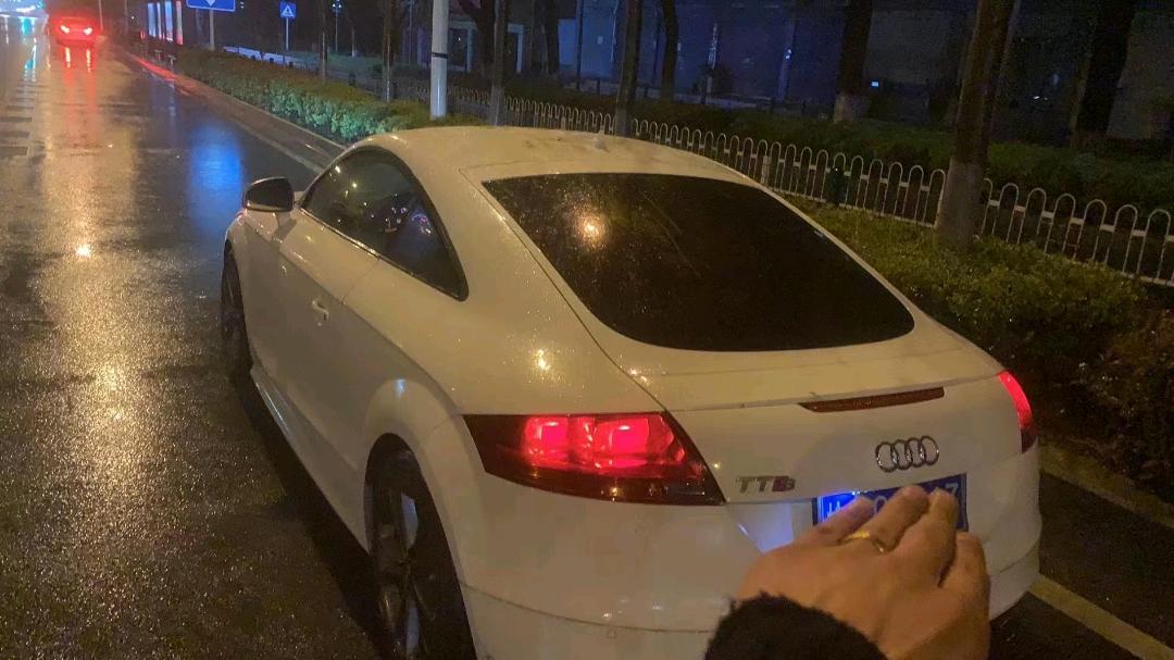 武汉13年奥迪TT3