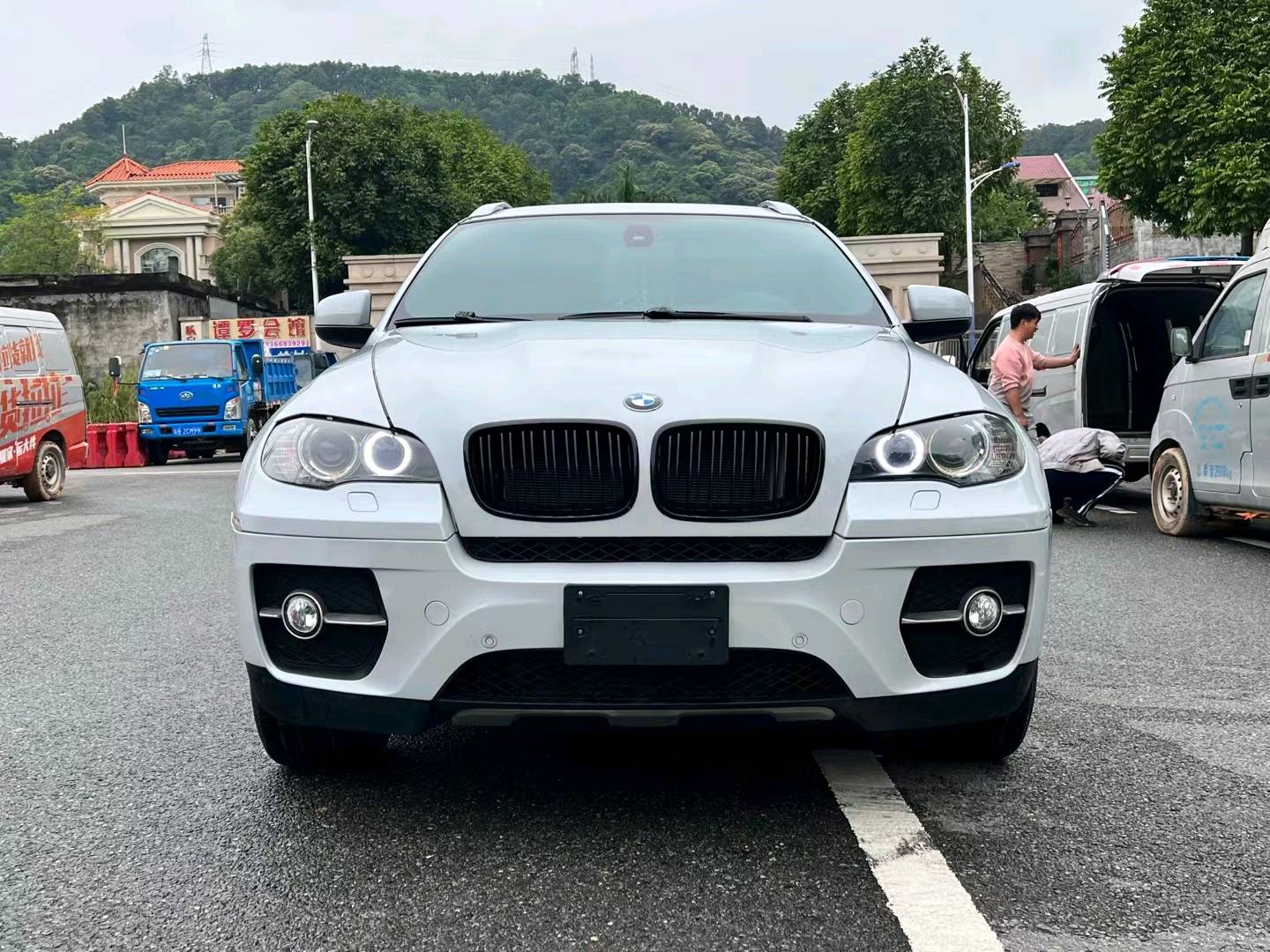广州11年宝马X61