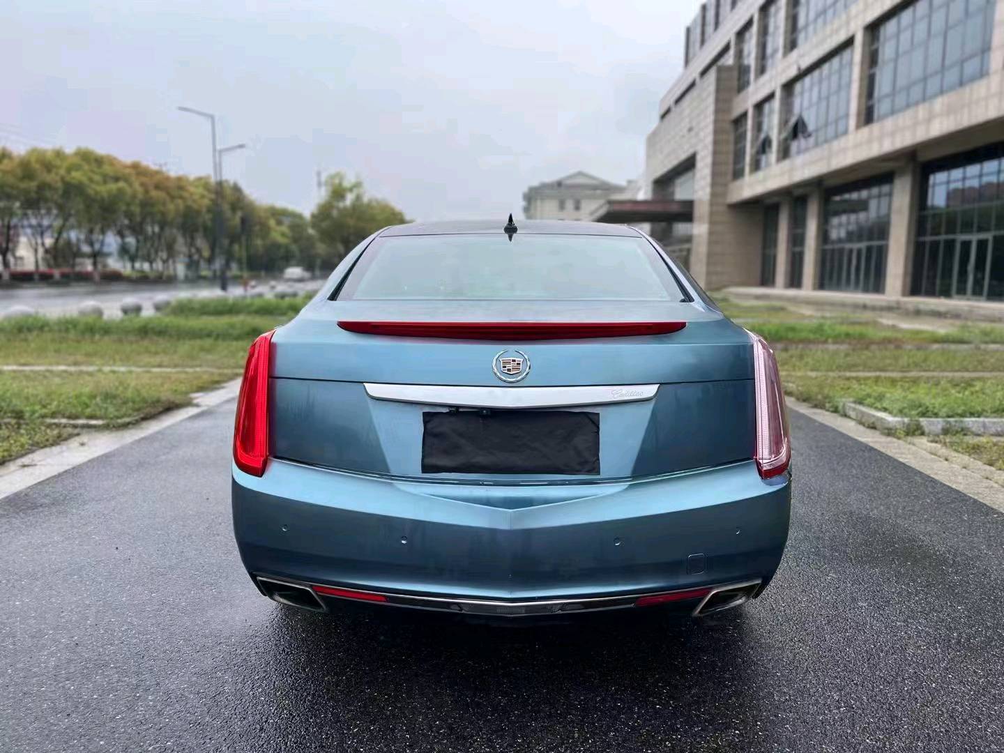 嘉兴16年凯迪拉克XTS2