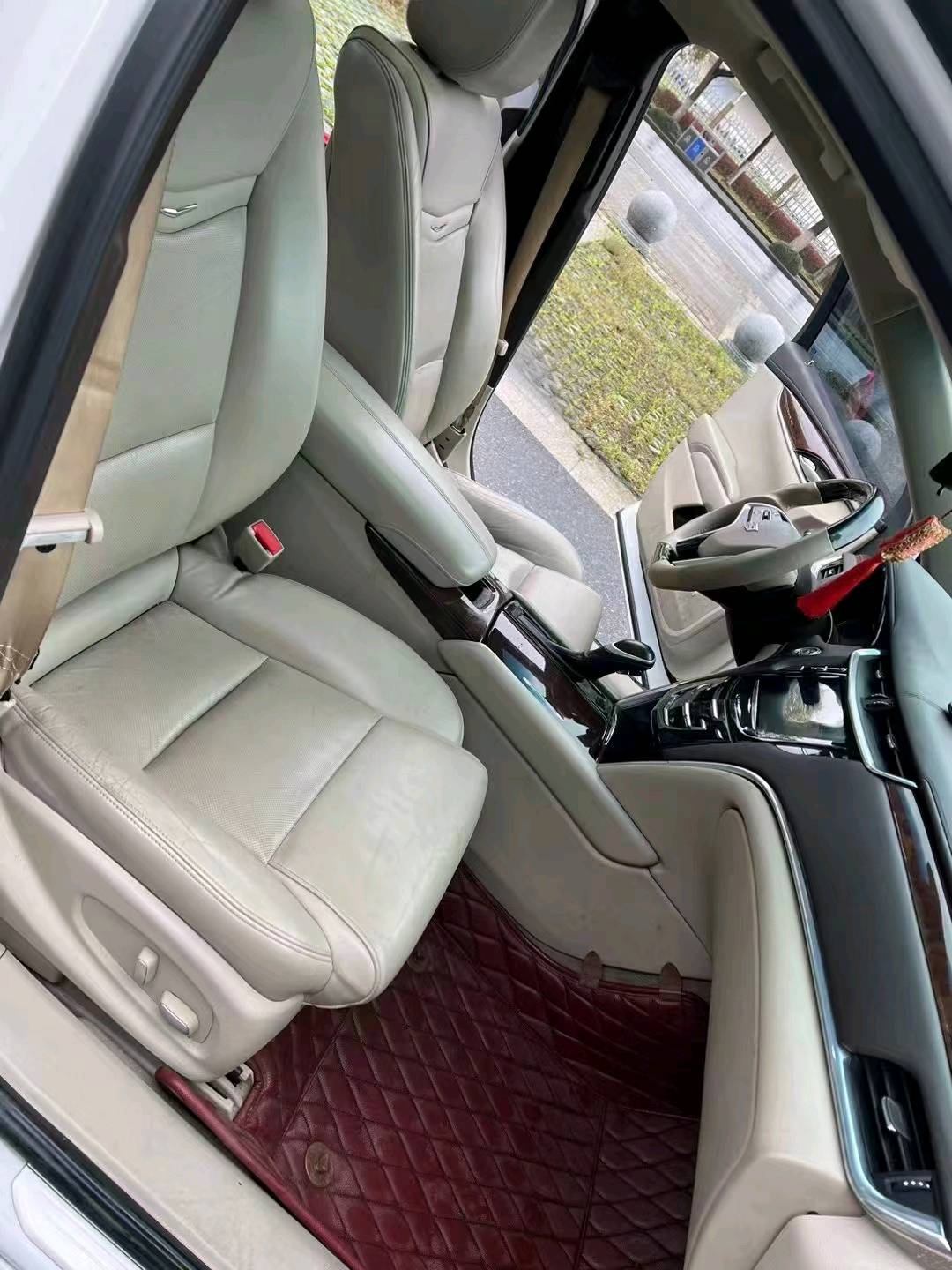 嘉兴16年凯迪拉克XTS4
