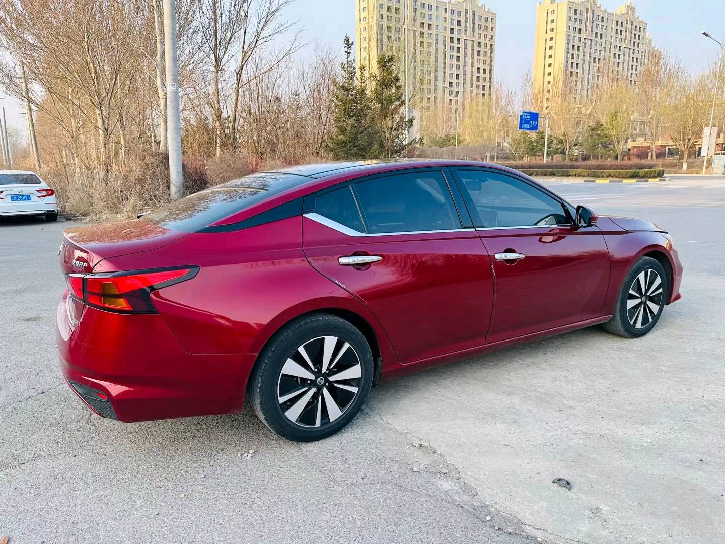 沈阳20年日产天籁7