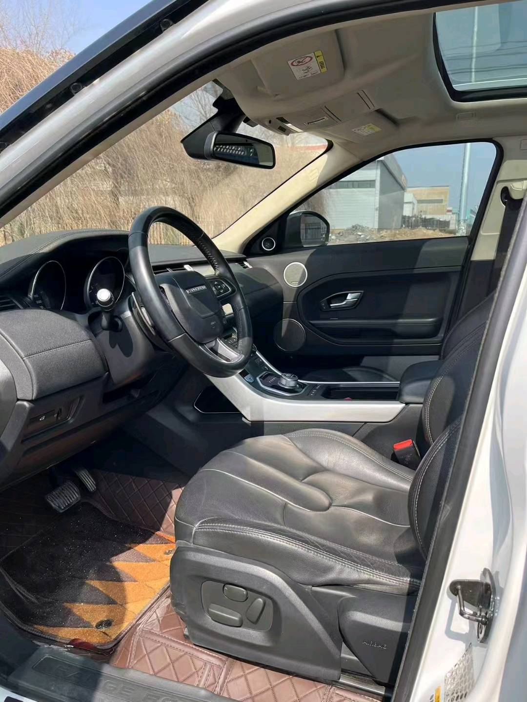 沈阳15年路虎极光7