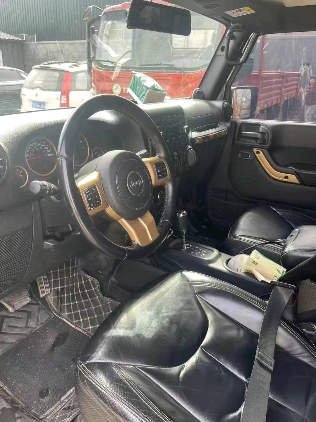 枣庄15年Jeep牧马人6