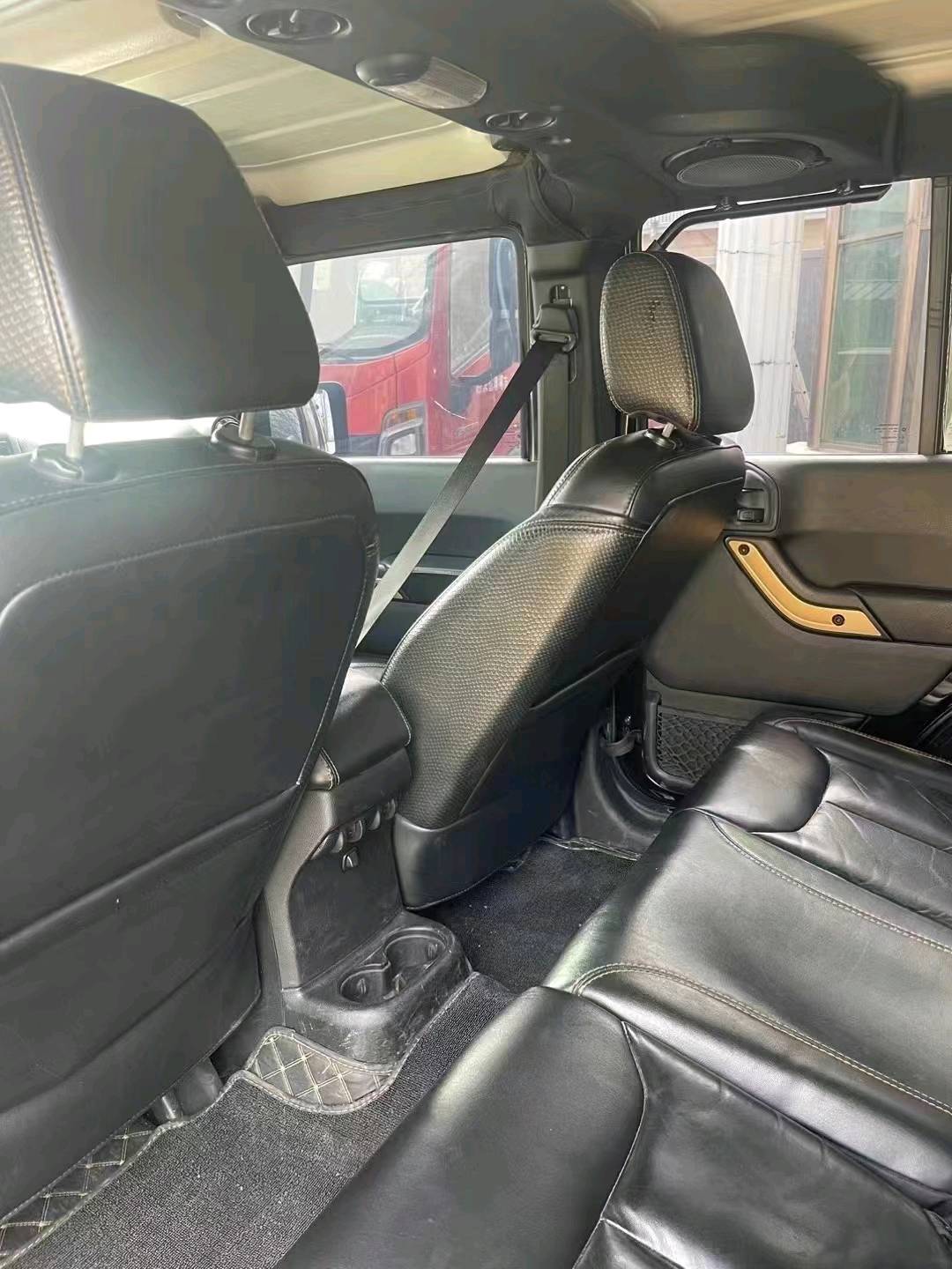 枣庄15年Jeep牧马人7