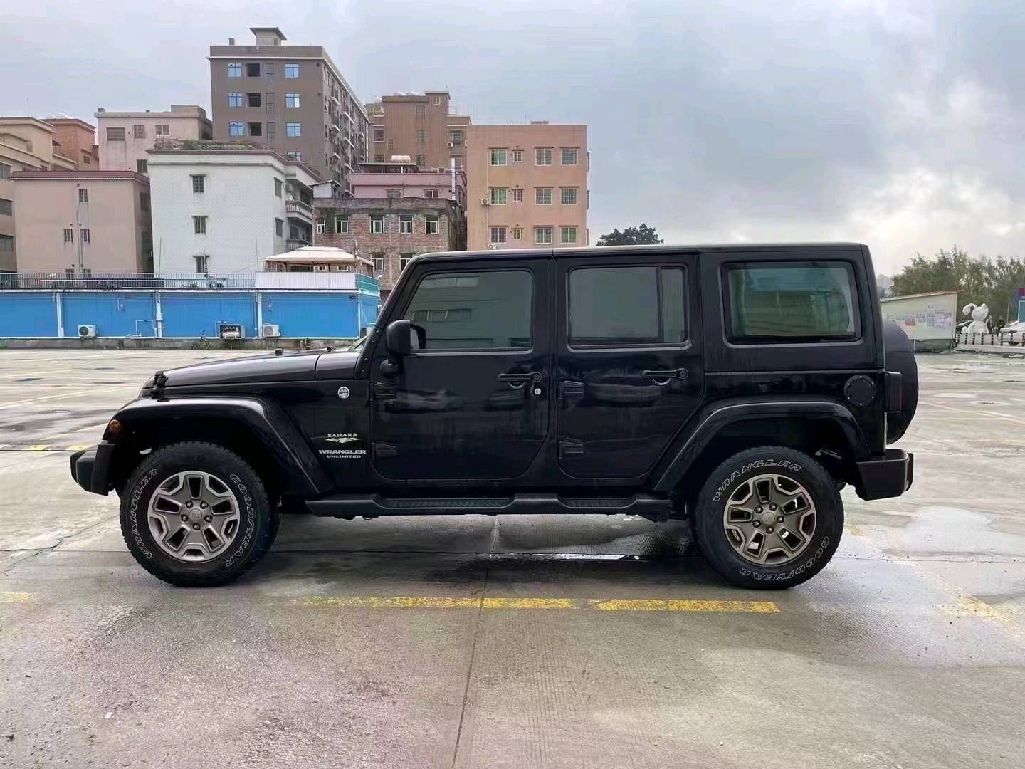 佛山17年Jeep牧马人8