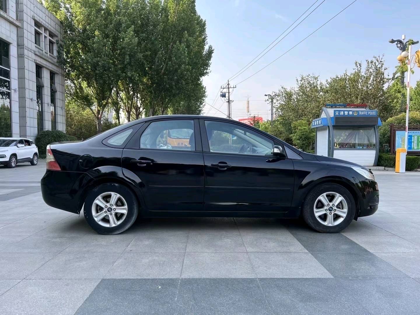 枣庄09年福特福克斯7