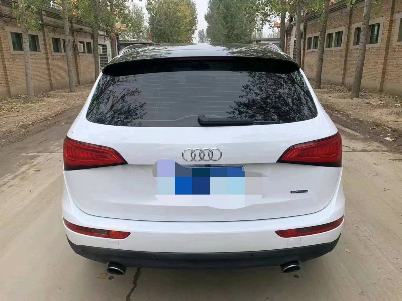 保定15年奥迪Q56