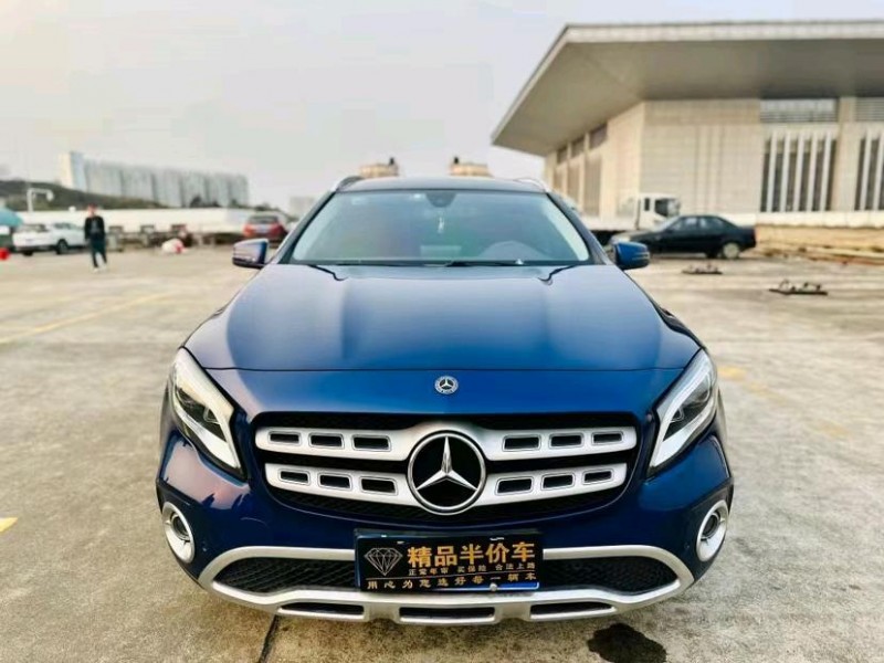 东莞18年奔驰GLA1