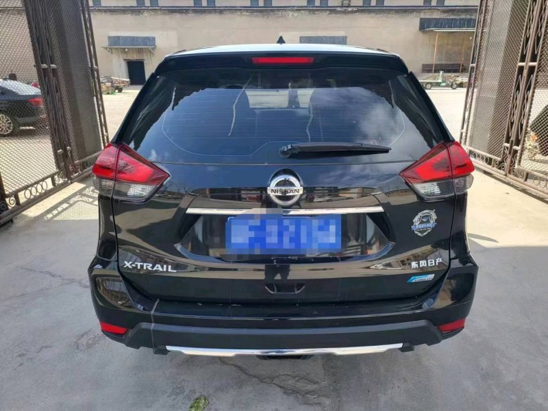 保定18年日产奇骏4