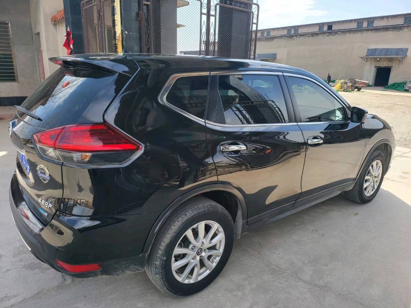 保定18年日产奇骏6