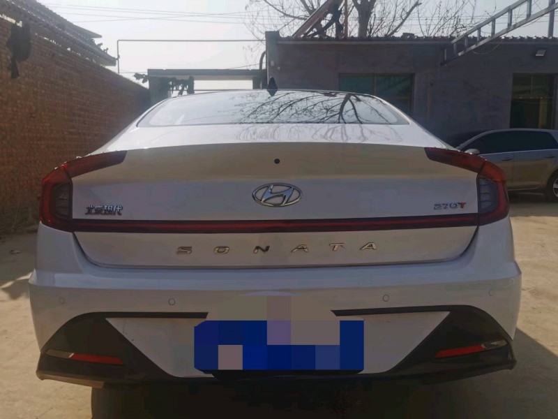 保定22年现代索纳塔十4