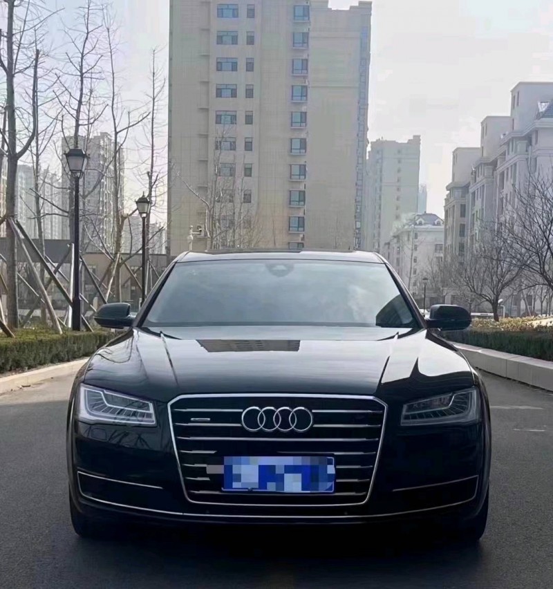 青岛17年奥迪A8L1