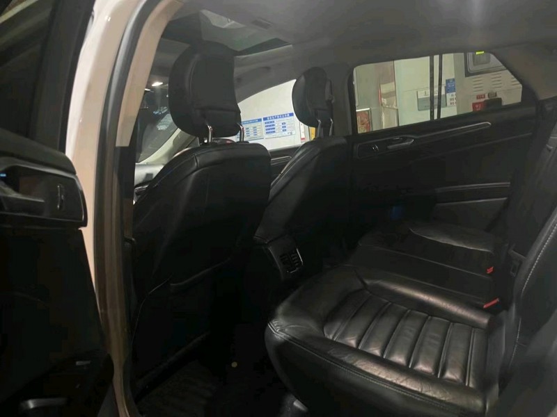 重庆17年福特蒙迪欧8