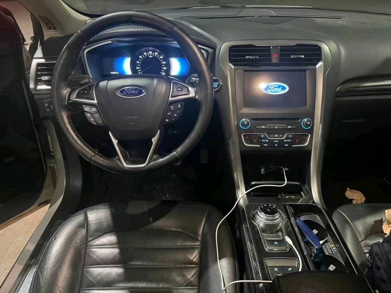 重庆17年福特蒙迪欧9