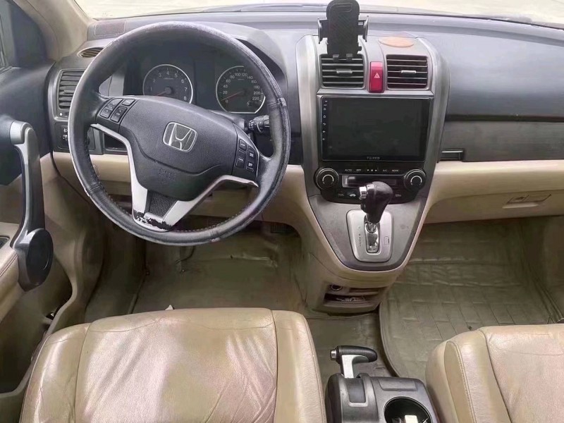青岛10年本田CRV3
