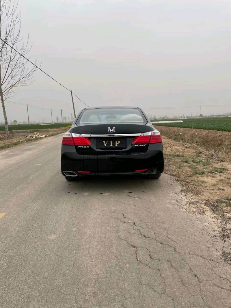 济南16年本田雅阁6