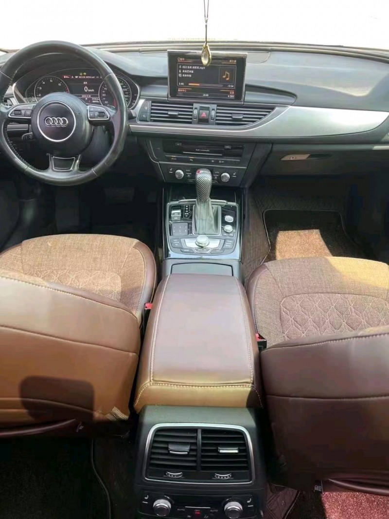济宁16年奥迪A67