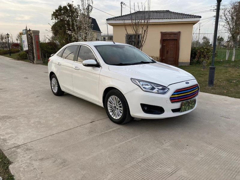 徐州15年福特福睿斯2