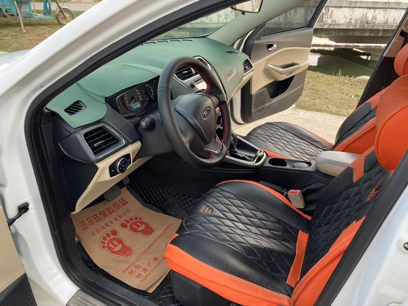 徐州15年福特福睿斯3