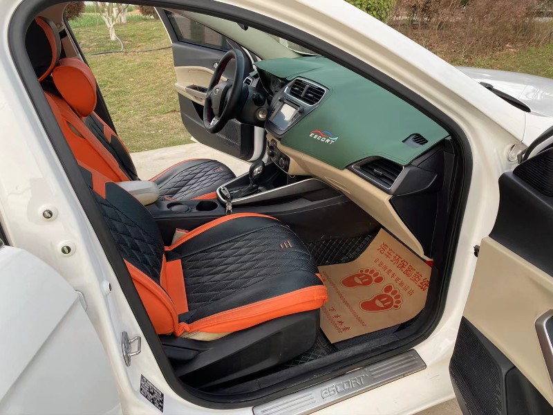 徐州15年福特福睿斯5