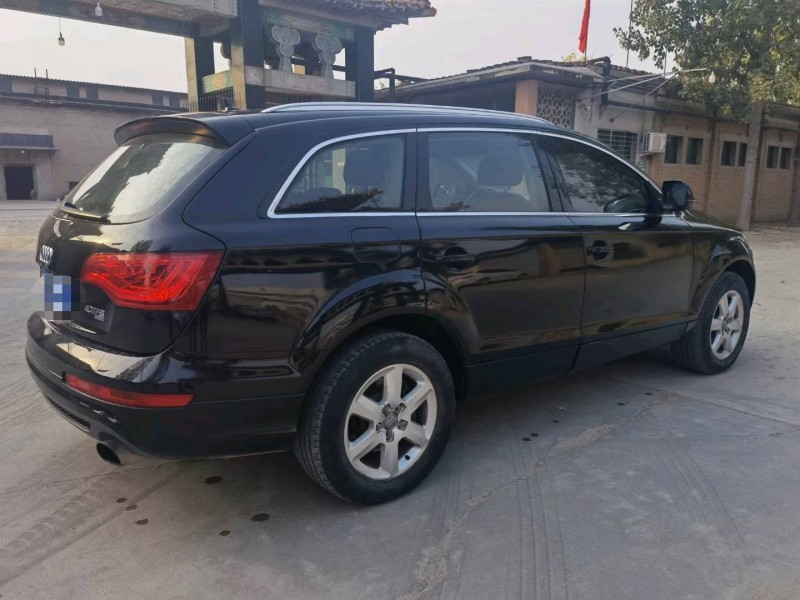 保定13年奥迪Q38