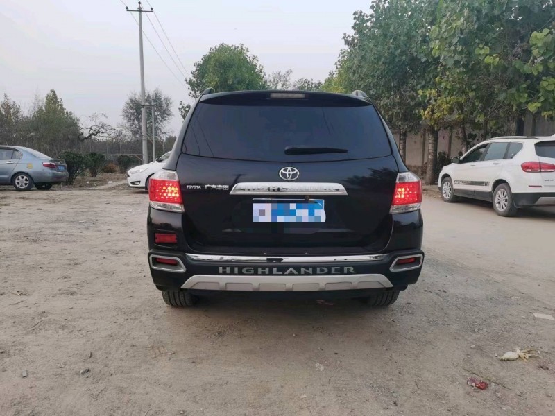 保定14年丰田汉兰达9