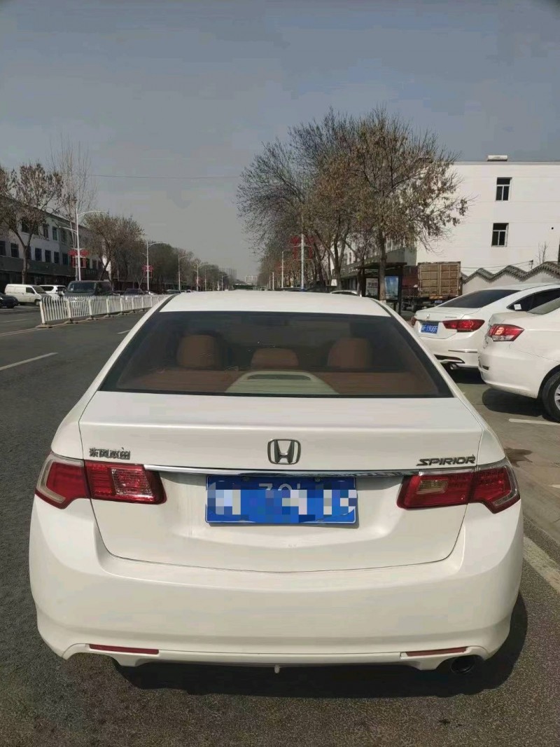 保定13年本田思铂睿9